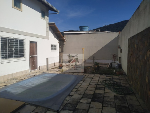 Casa A Venda No Bairro Ingleses Do Rio Vermelho Em - 1224-1