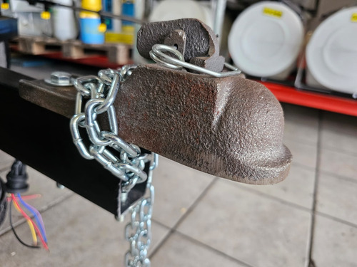 Pulverizador De Arrastre 12 Volts De 320 Litros