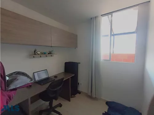 Unidad Cerrada Con Fácil Acceso(mls#249135)