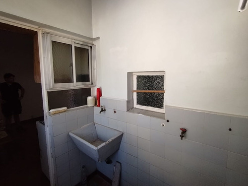 Venta Departamento 3 Ambientes En Flores Norte