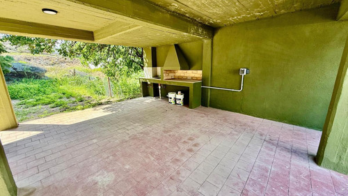 Casa Ph En Venta, Un Dormitorio, Patio, Cochera. Villa Del Lago, Carlos Paz.
