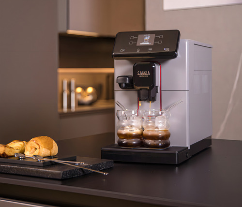 Cafeteira Gaggia Expresso Magenta Prestige Over Ice 127v Cor Preto E Cinza