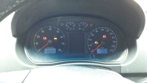 Imagem 7 de 15 de Volkswagen Polo Sedan 2008 1.6 Vht Total Flex 4p