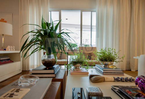 Imagem 7 de 15 de Lindo Apartamento No Itaim Bibi, Com 201m², 3 Suítes E 4 Vagas. - Em50110