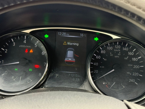 Nissan X-Trail ADVANCE 2 ROW CVT