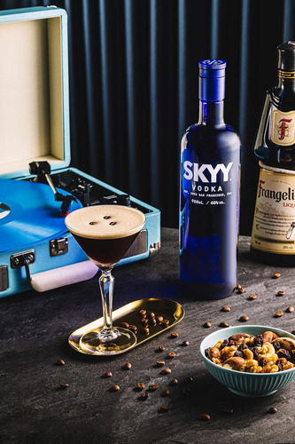 Kit Com 3 Unidades - Vodka Tradicional Original Skyy 980ml