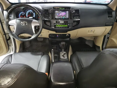 Toyota Fortuner Sr