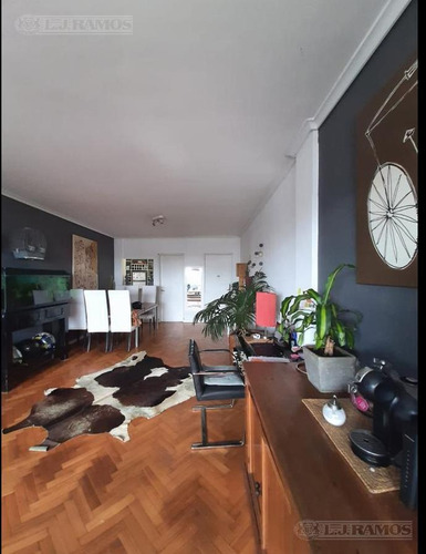 Imagen 1 de 16 de 3 Ambientes Apto Profesional O Vivienda - Piso Alto Con Mucha Luz Y Sol.