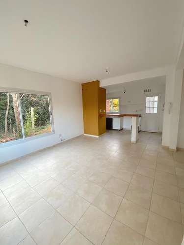 Imagen 2 de 18 de Duplex 4 Ambientes Con Patio - Barrio Cañitas De San Ignacio