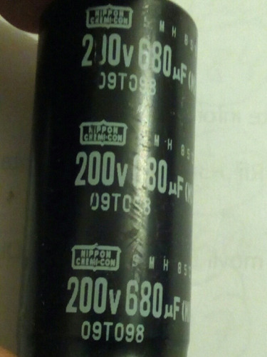 Condensador 680u - 200v 