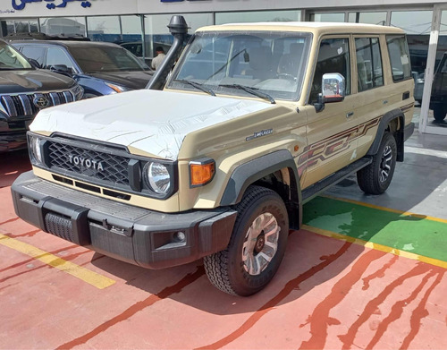 Toyota Land Cruiser Lc 76 Macho Diésel