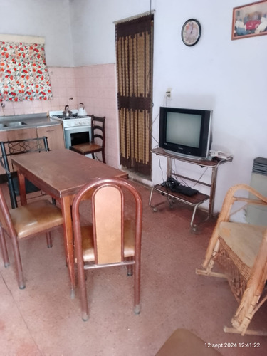 Casa Con Local En Venta A 2 Cuadras De Av. Gaspar Campos...