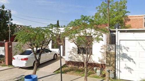 Casa En Venta En Paseo De Cuauhtémoc Paseos De Chihuahua!!!
