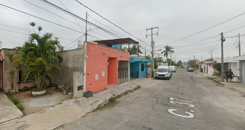 Casa En Remate Bancario En C. 37, Juan Pablo Ii, Mérida, Yucatán (60% Descuento, Sólo Pago De Contado En 2 Cuotas) ¡gran Oportunidad De Inversión! - Sk12