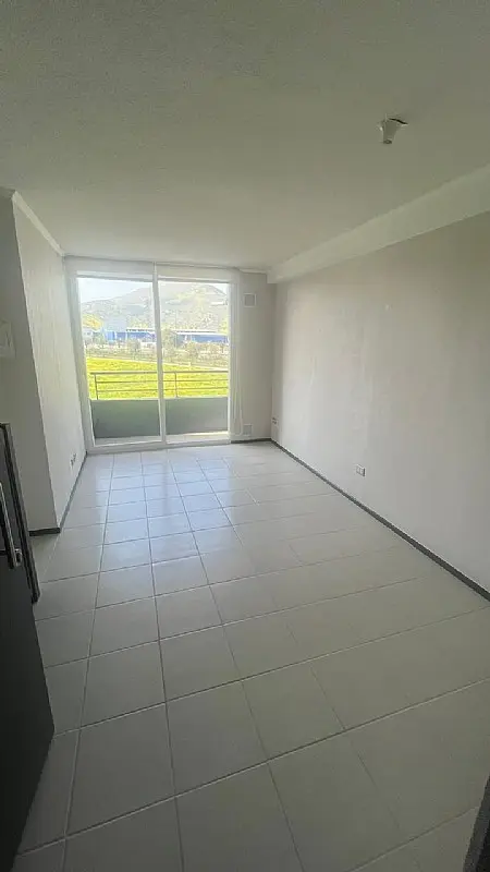 Imagen 2 de 23 de Mall Arauco Quilicura / Metro Quilicura
