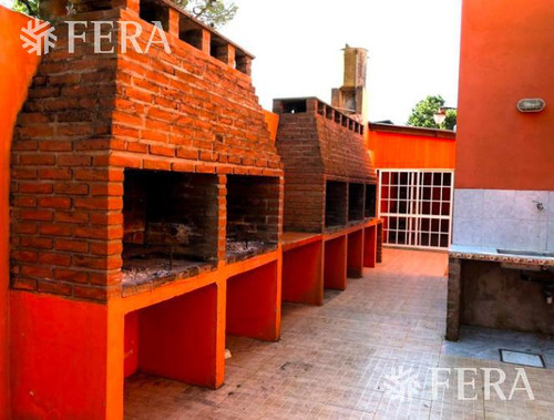 Venta De Complejo Turistico Casa 3 Amb 12 Monoambientes En Mar De Ajo (27846)