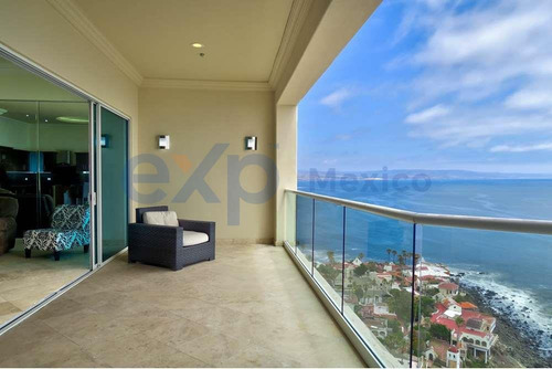 Imagen 10 de 14 de Moderno Penthouse Frente Al Mar En El Hermoso Desarrollo De Las Olas