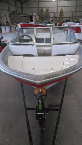 Imagen 7 de 10 de Tracker Aguapey 490 Con Yamaha 40 Hp