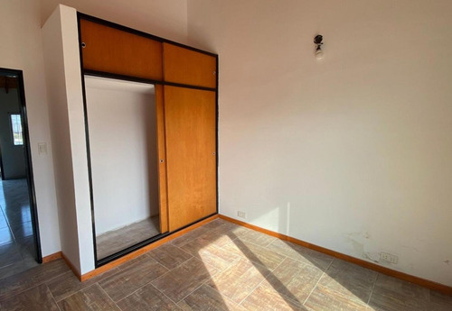 Departamento En Venta - 2 Dormitorios 1 Baño - Villa Santos Tesei
