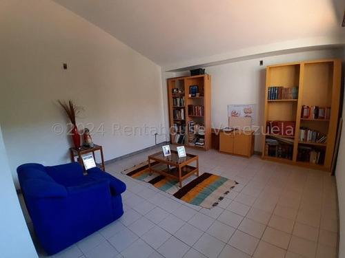 Juan Carlos González. Renta House Carabobo Vende Hermosa Casa Urb. La Trigaleña Mls #24-20562 Rah/jcg.