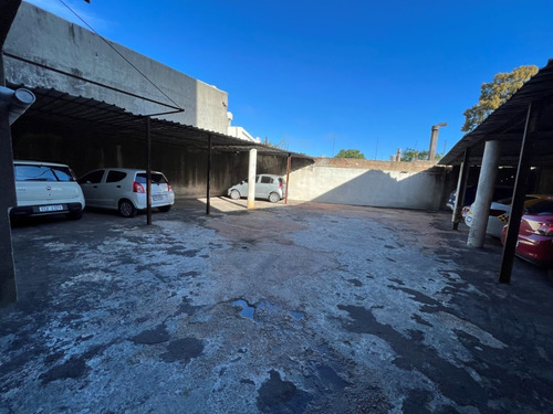 Imagen 6 de 11 de Venta De Local 66 M2 Sobra Av Italia Y 24 Cocheras