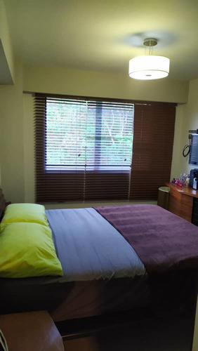 Imagen 13 de 19 de Apartamento A La Venta, Res. Las Brisas, Mañongo, Carabobo