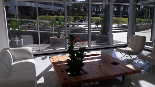 Apartamento En Brava, 1 Dormitorio- Ref: 2943