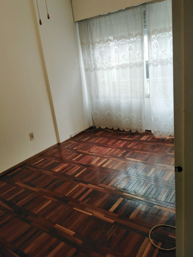 Imagen 4 de 9 de A 1 Cuadra De Plaza Independencia, 1 Dormitorio
