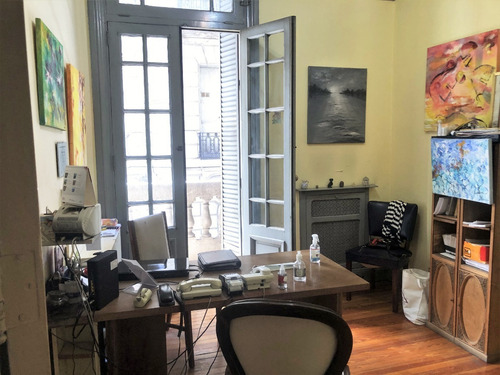 Excelente 5 Ambientes Con Dependencia En Monserrat! Posibilidad De Financiación!