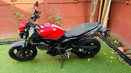 Motor V-twin De 645 Cc, Inyección, Abs,