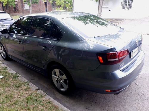 Volkswagen Vento Confortline Dsg 1.4t At(7) 2017
