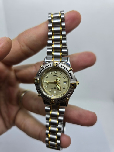 Reloj Pequeño Adec Fechador Agujas Fluor Bisel Giratorio Plateado Dorado Dorado (Usado)