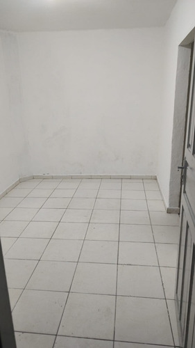 Casa De 2 Cômodos Em Guarulhos