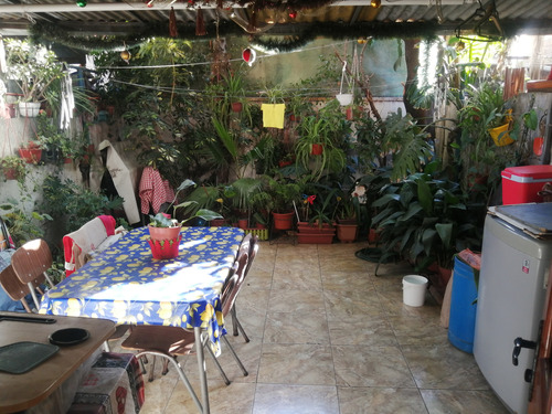 Comoda Casa A La Venta En Conchali