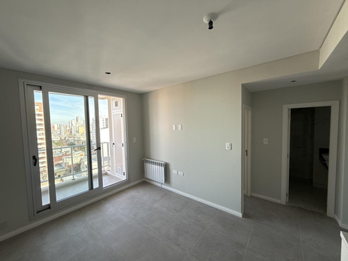 Venta Departamento Santa Fe- Torre Fenix En Boulevard Pellegrini