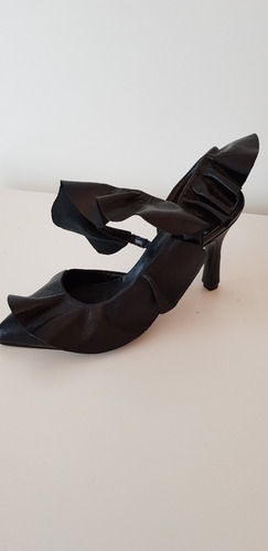 Zapatos De Diseño Marca Naima Talle 38 Como Nuevo, 1 Postura