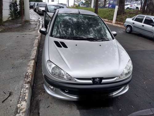 Peugeot 206 2008 1.4 Presence Flex 5p