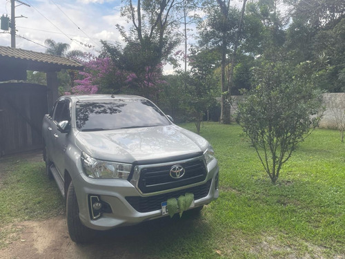 Toyota Hilux 2.7 Srv Cab. Dupla 4x2 Flex Aut. 4p
