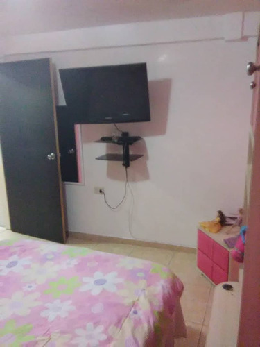 Imagen 14 de 25 de Casa En Venta Tipo Town House De 3 Niveles En Las Quince Letras