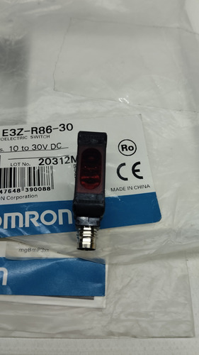 Omron E3z-r86-30 Sensor Fotoeléctrico 0.1-4m Pnp M8 4pin