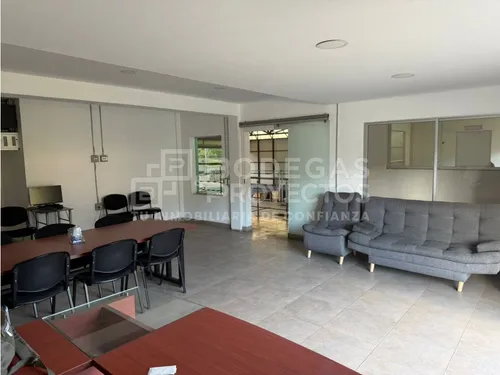 Bodega Disponible Para Arriendo En Copacabana