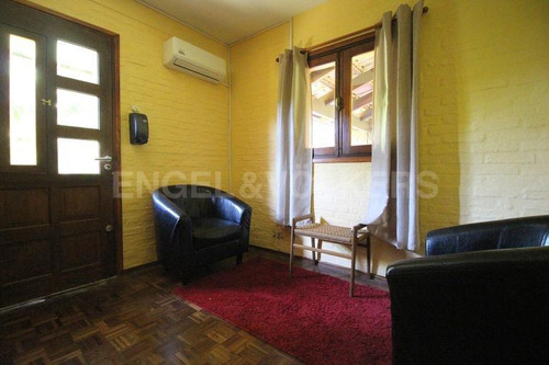 Imagen 11 de 15 de Cálida Casa En Parque Miramar A La Venta