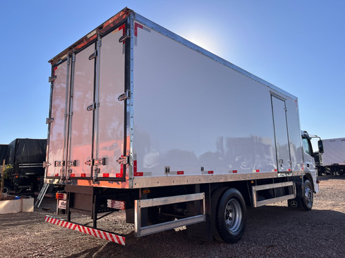 M.benz Atego 1719 4x2 2014 Revisado Toco Com Baú Frigorífico