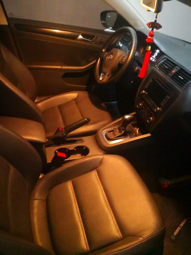 Volkswagen Vento 2.5 Luxury 170cv Tiptronic 2012