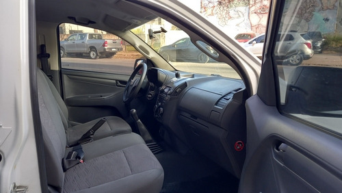 Imagen 7 de 11 de Chevrolet S10 2.8 Cd 4x2 Lt Tdci 180cv 2013