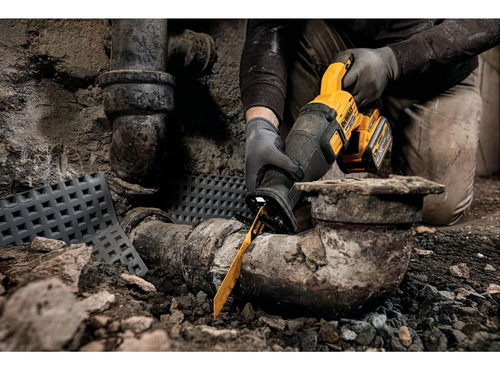 Sierra Sable 1-1/8 60v Dewalt Dcs389b-b3