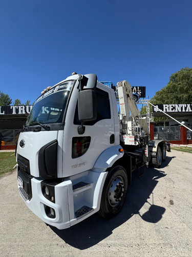Ford Cargo 1932 2013 Camión Hidrogrua 6x2 Rentaltrucks Vial