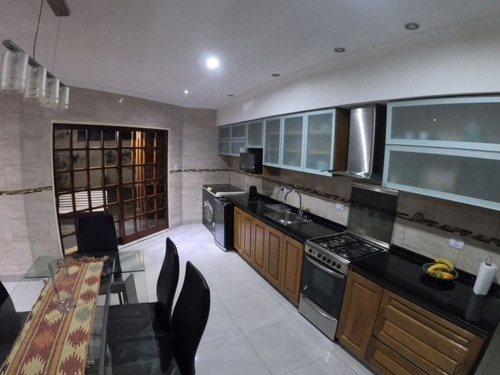 Imagen 7 de 11 de Chalet En Venta En Villa Sarmiento