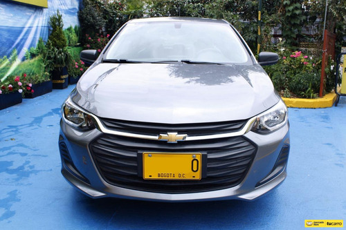 Imagen 2 de 25 de Chevrolet Onix