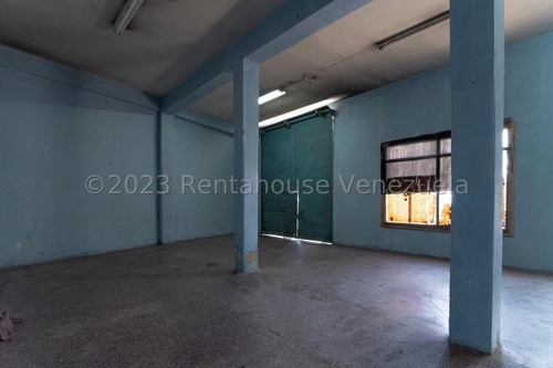 Edificio En Venta Oportunidad, Urb. Los Rosales